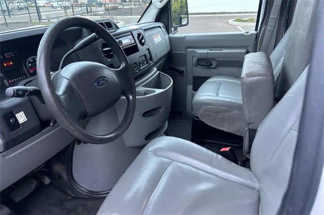 2014 Ford E-350SD Base Cutaway