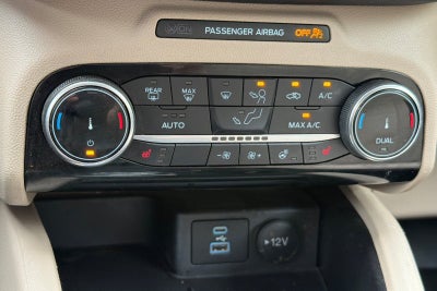 2022 Ford Escape Hybrid SE