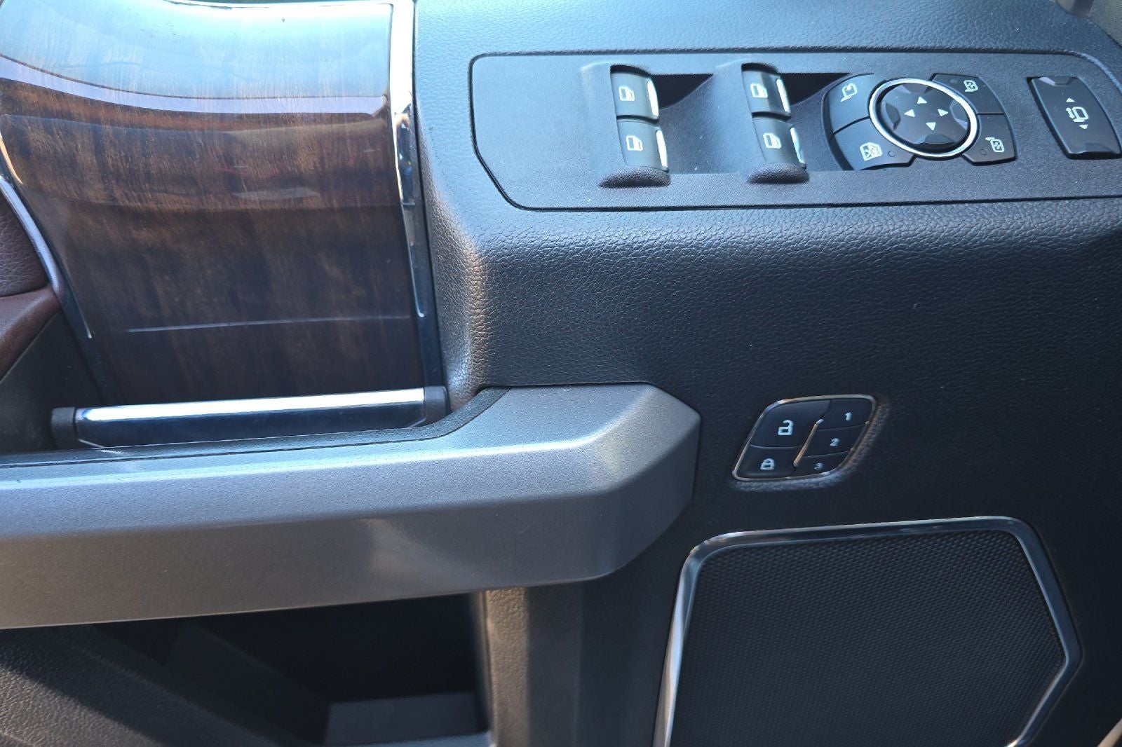 2017 Ford F-350SD Platinum