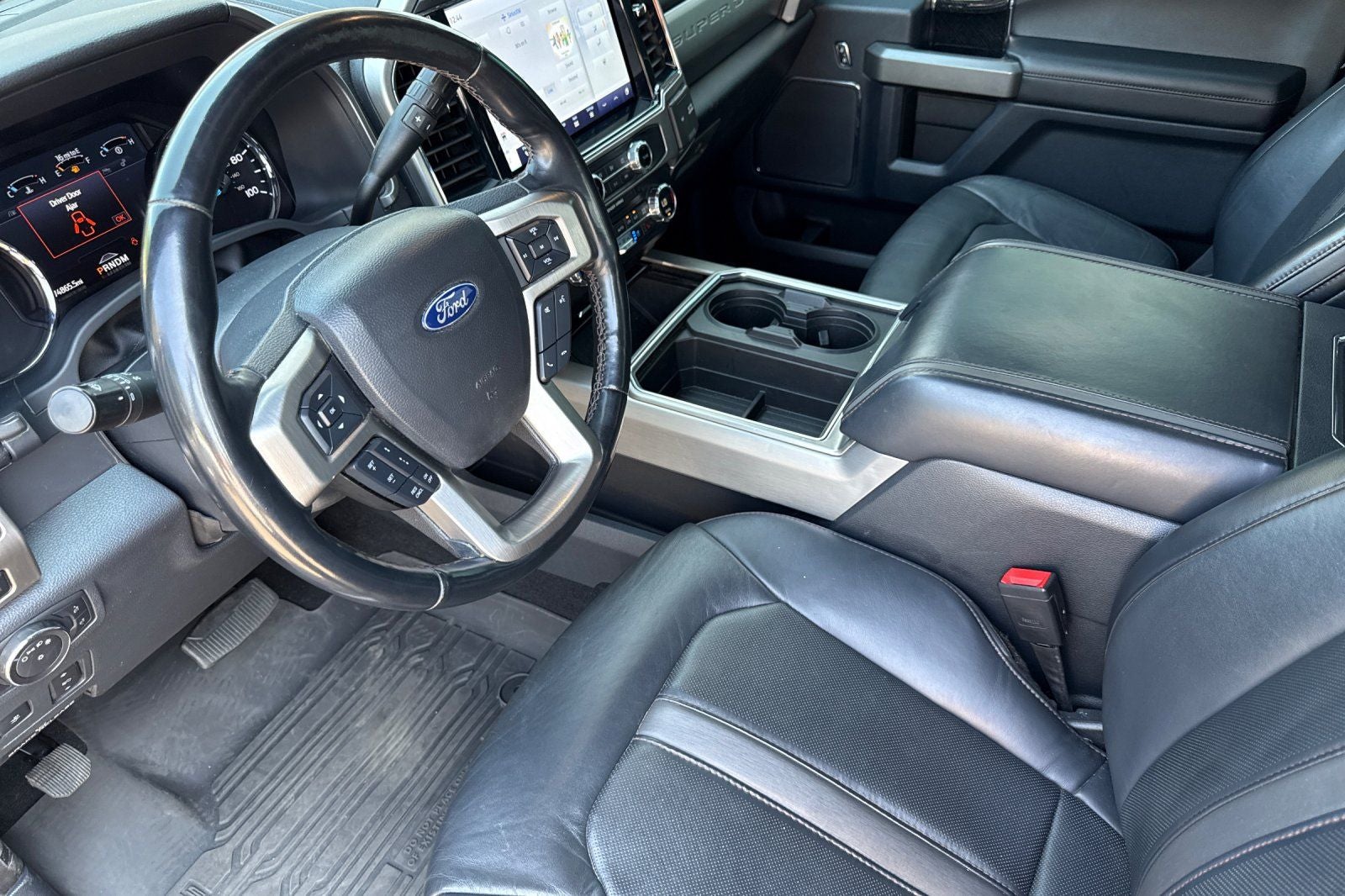 2022 Ford F-350SD Platinum