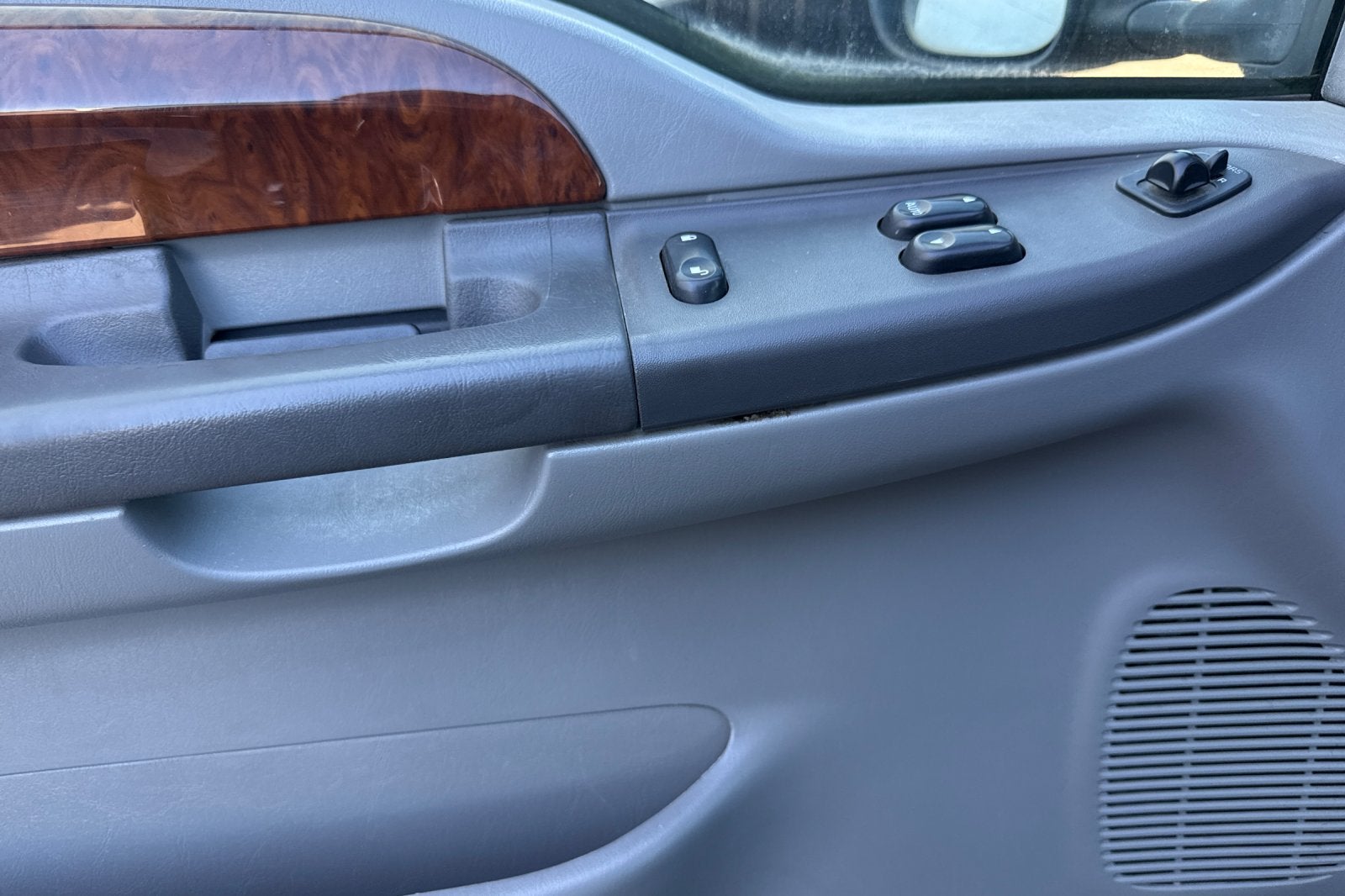 2003 Ford F-250SD Lariat