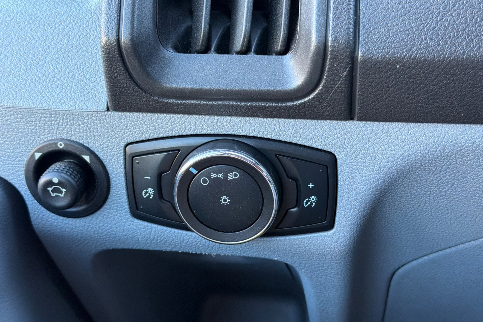 2017 Ford Transit-250 Base