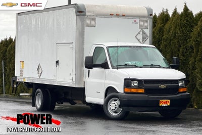2017 Chevrolet Express 4500 Base Cutaway