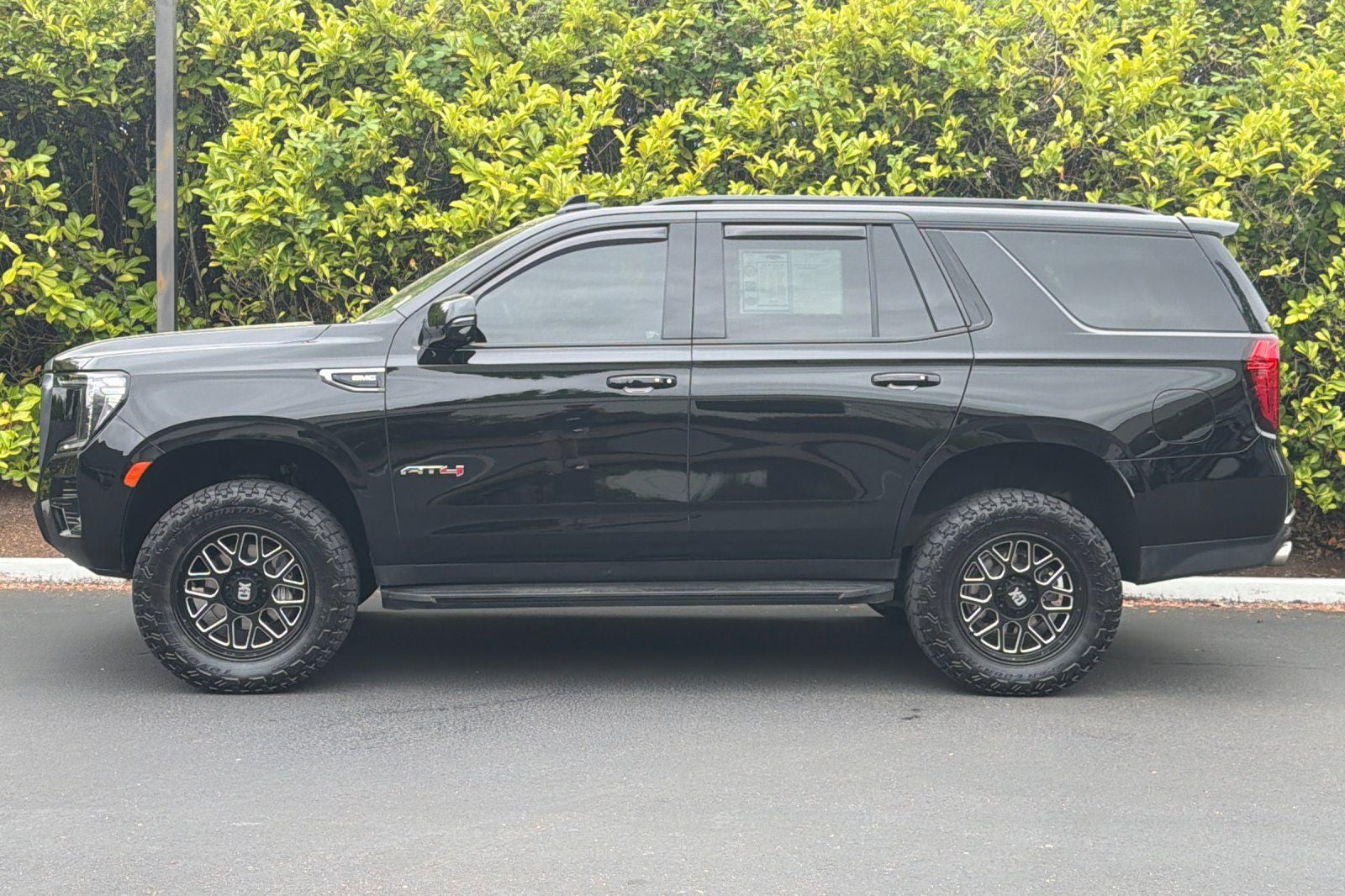 2023 GMC Yukon AT4