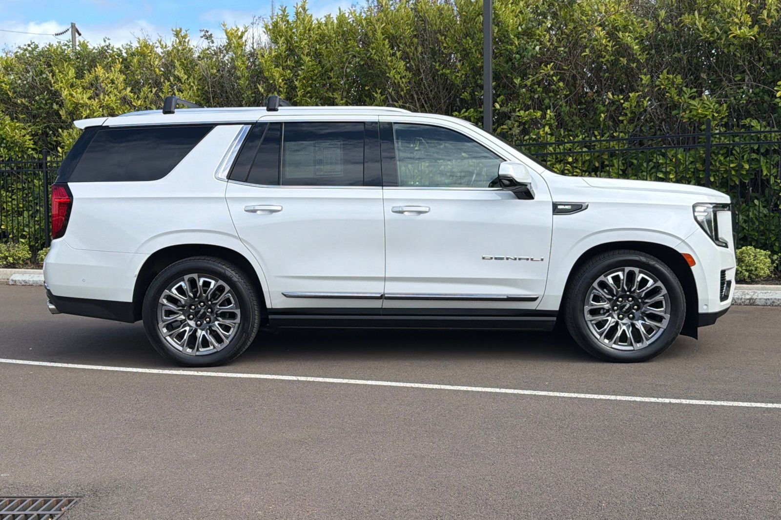 2023 GMC Yukon Denali Ultimate