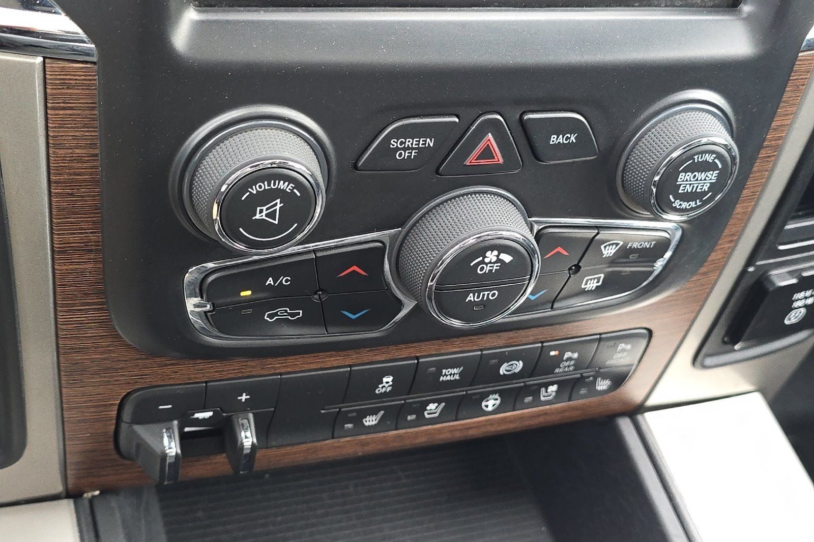 2016 RAM 3500 Laramie