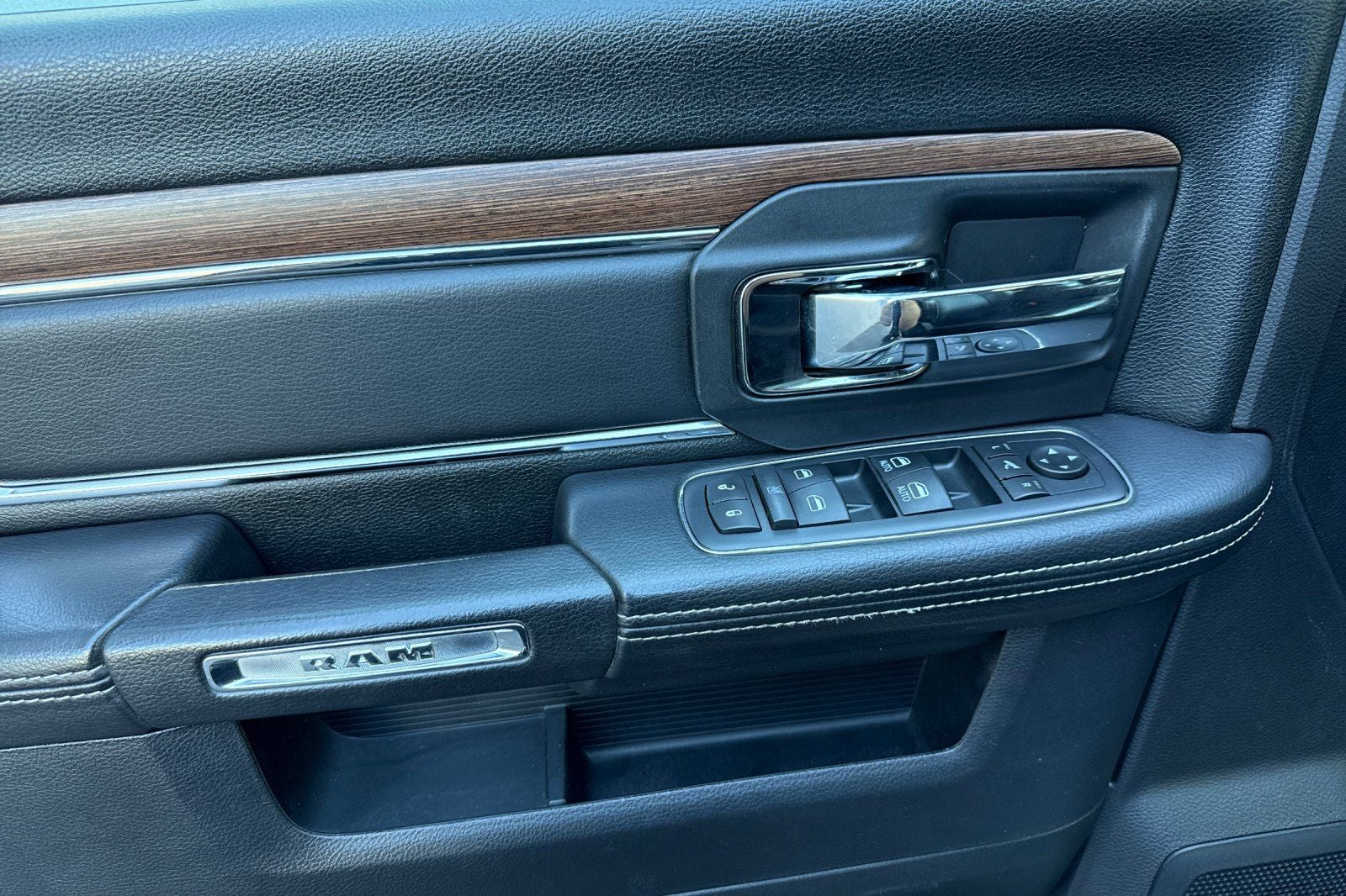 2016 RAM 2500 Laramie