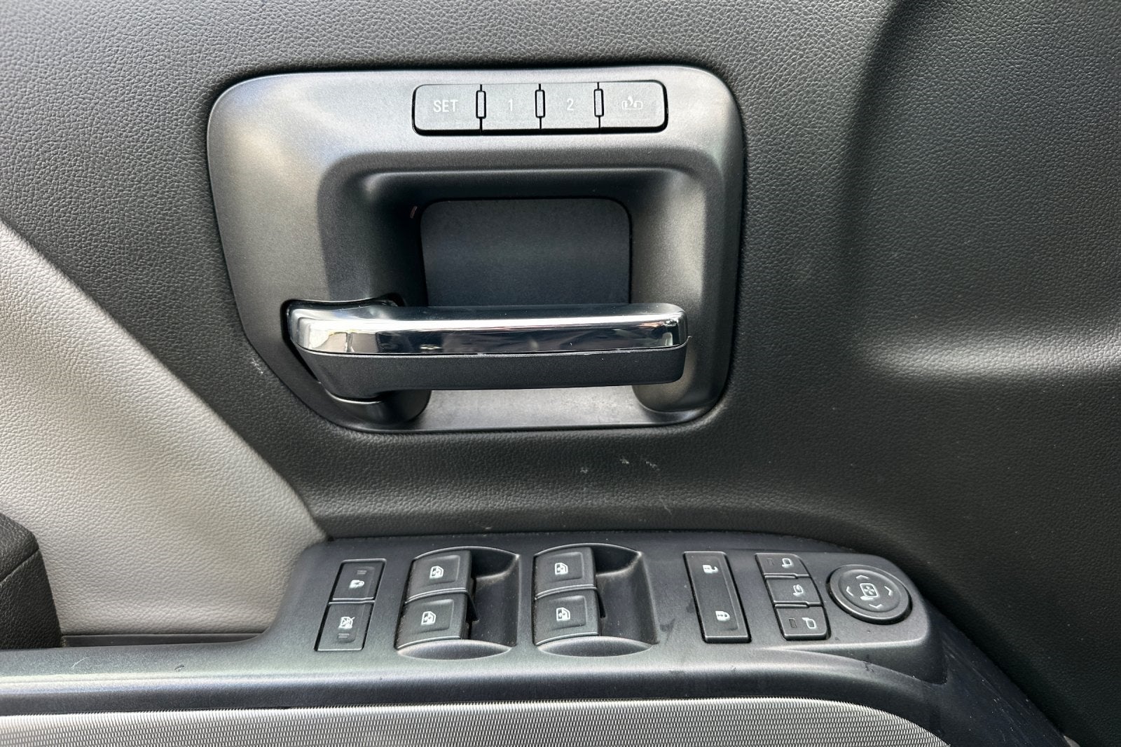 2018 Chevrolet Silverado 1500 LTZ 2LZ