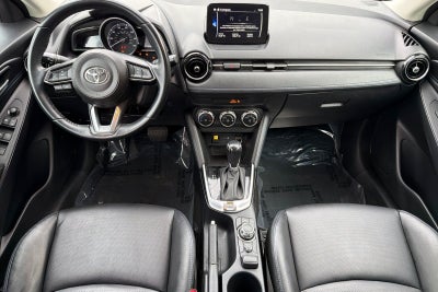 2020 Toyota Yaris XLE