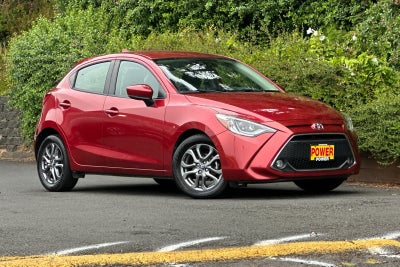 2020 Toyota Yaris XLE