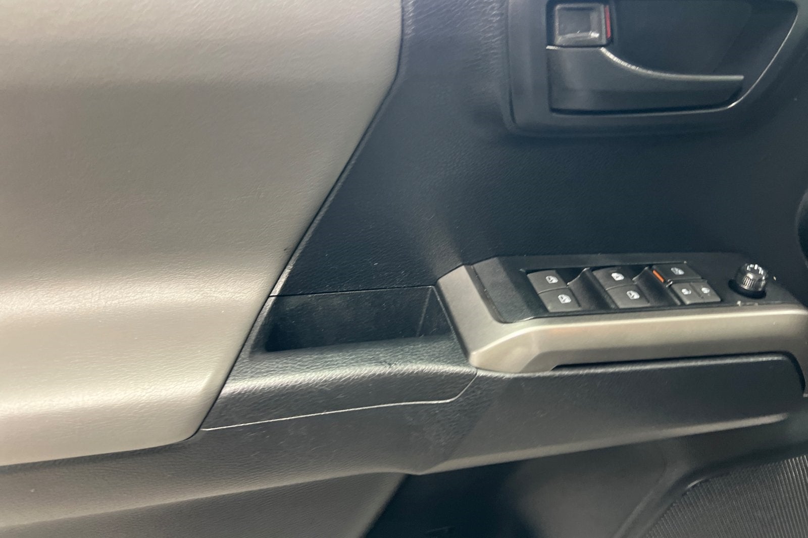 2019 Toyota Tacoma SR5 V6