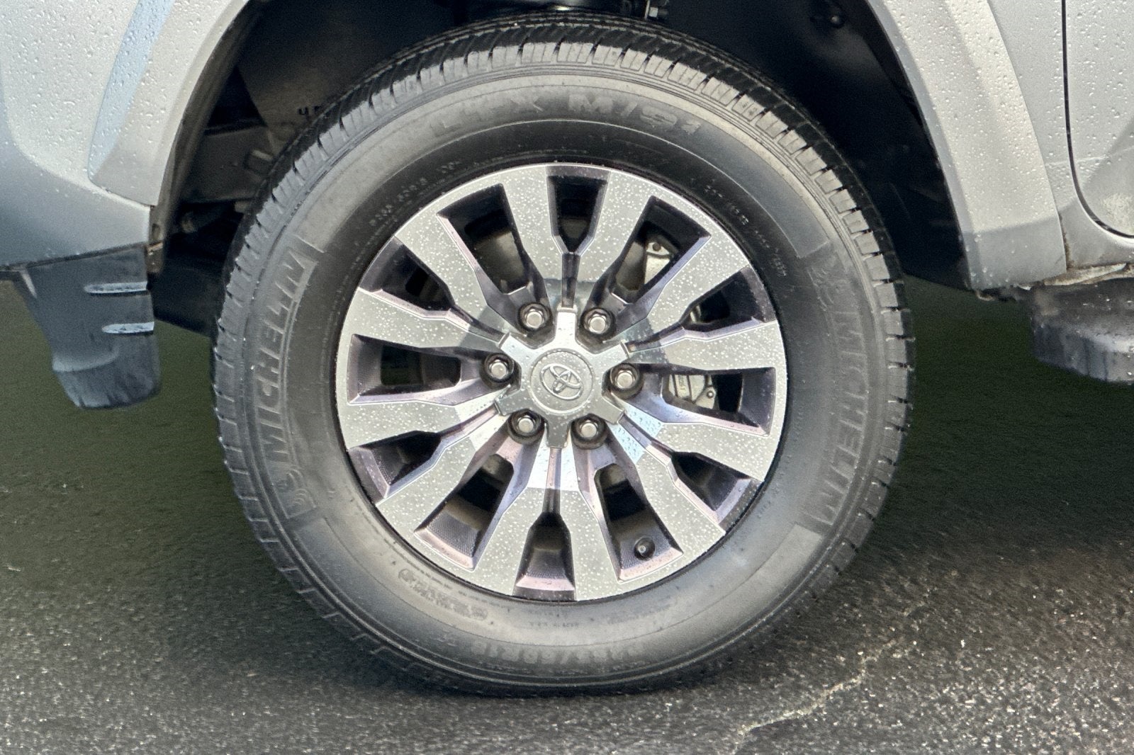 2023 Toyota Tacoma Limited V6