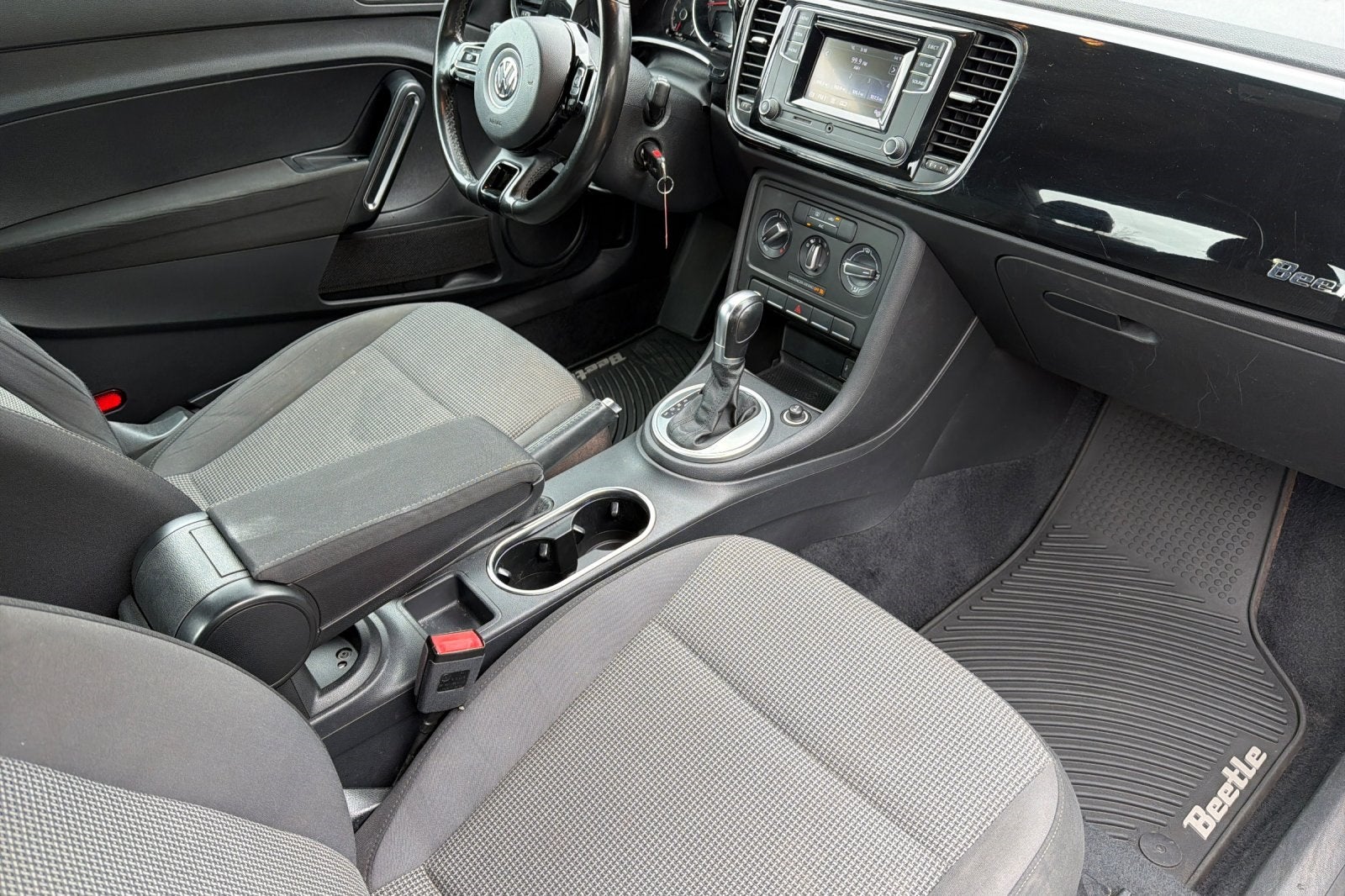 2017 Volkswagen Beetle 1.8T S