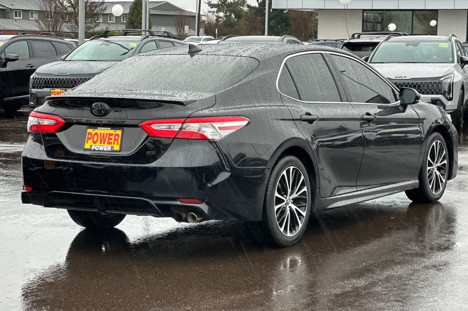 2020 Toyota Camry SE