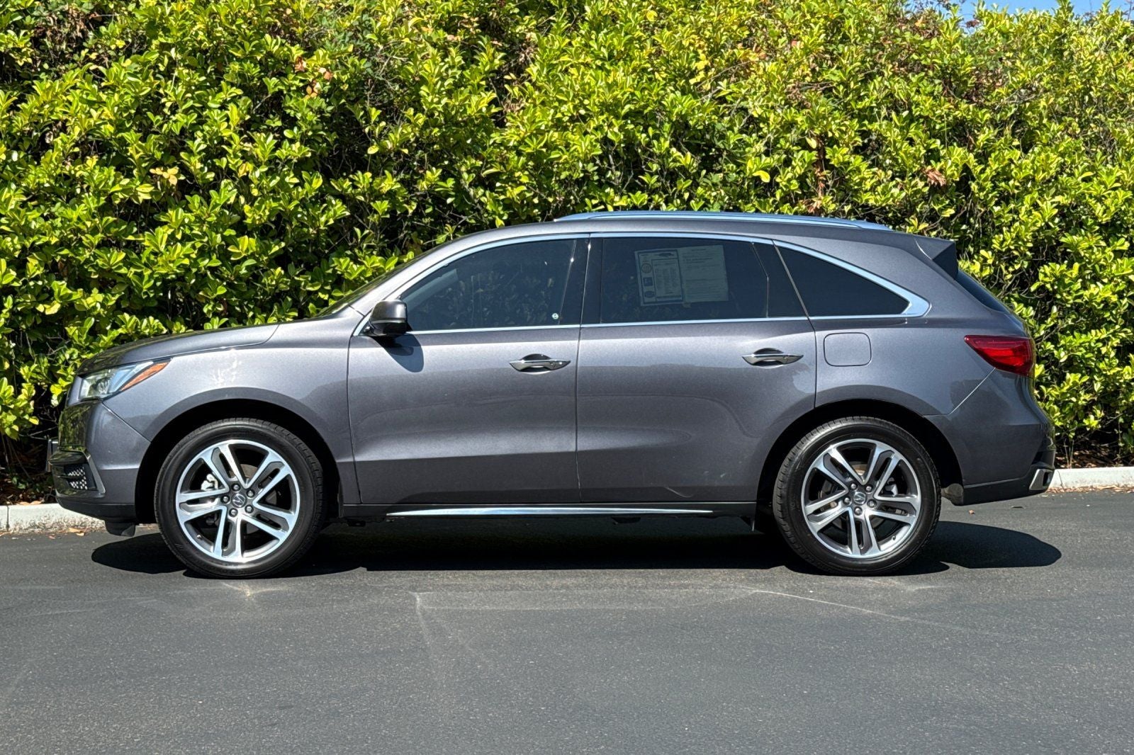 2017 Acura MDX 3.5L SH-AWD w/Advance & Entertainment Pkgs