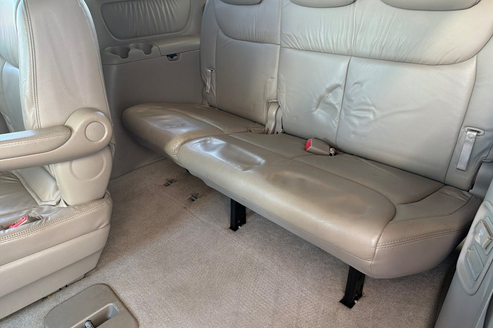 2004 Toyota Sienna XLE
