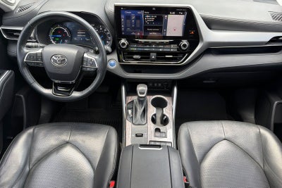 2021 Toyota Highlander Hybrid Platinum
