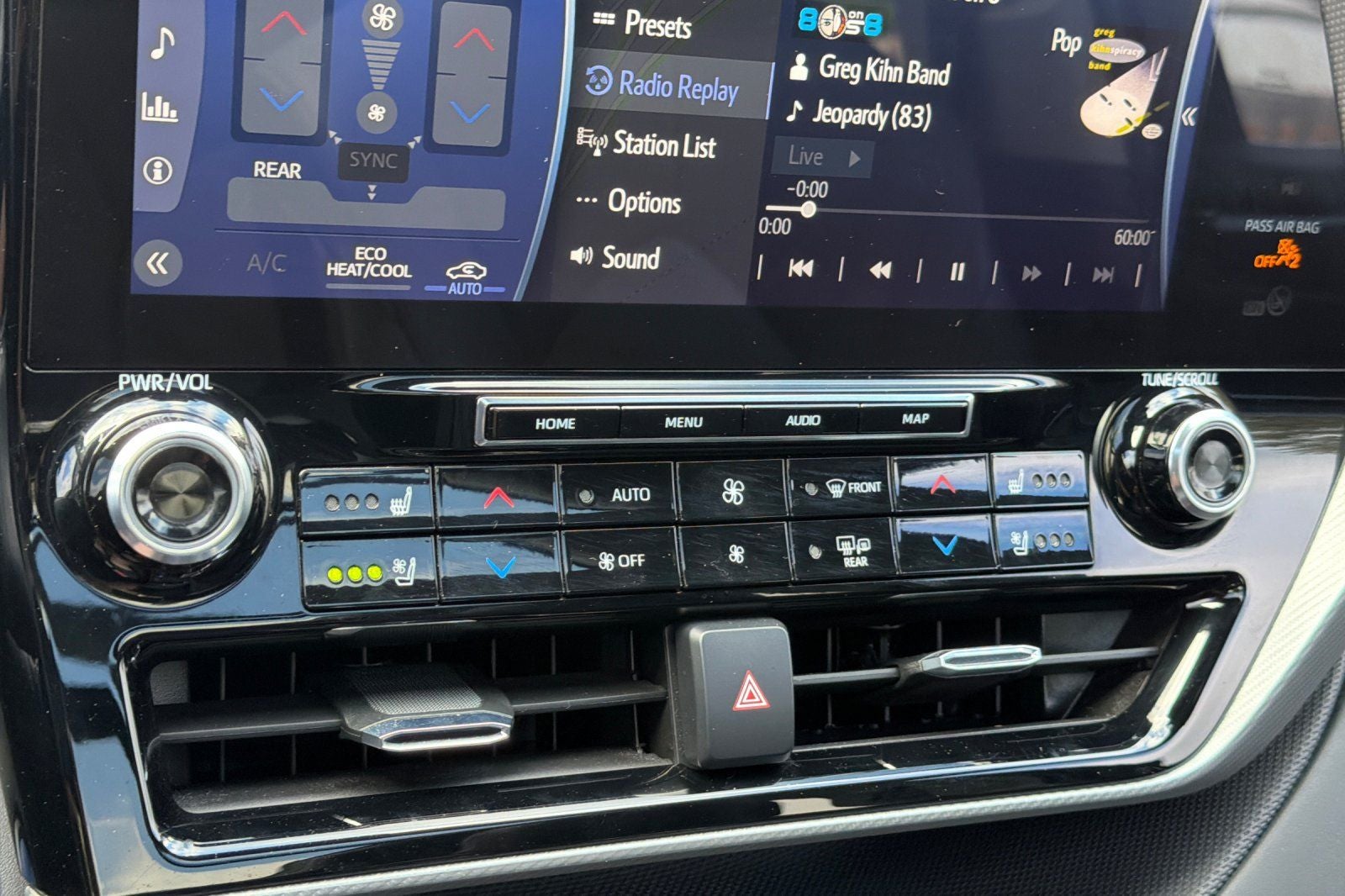 2021 Toyota Highlander Hybrid Platinum