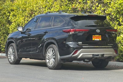 2021 Toyota Highlander Hybrid Platinum