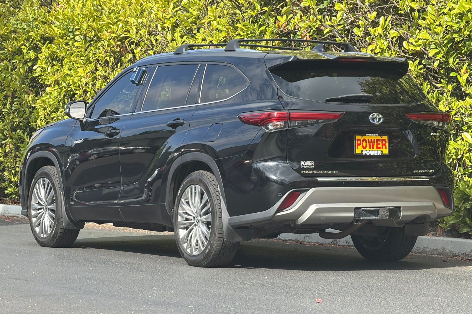 2021 Toyota Highlander Hybrid Platinum