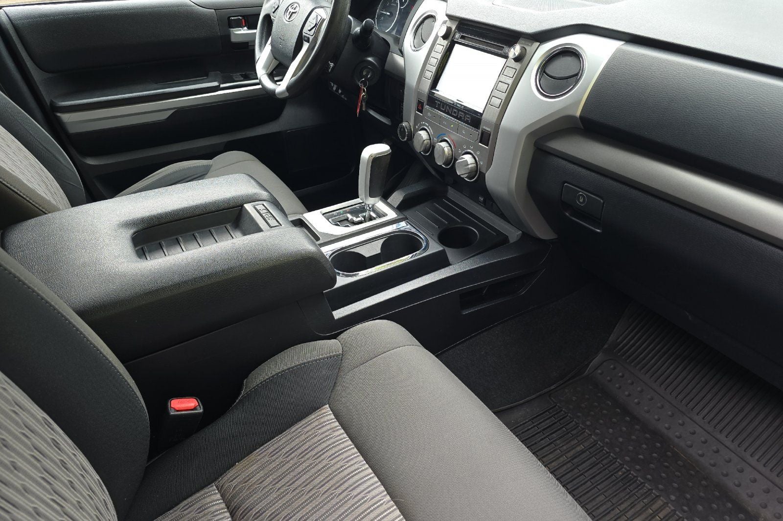 2017 Toyota Tundra SR5
