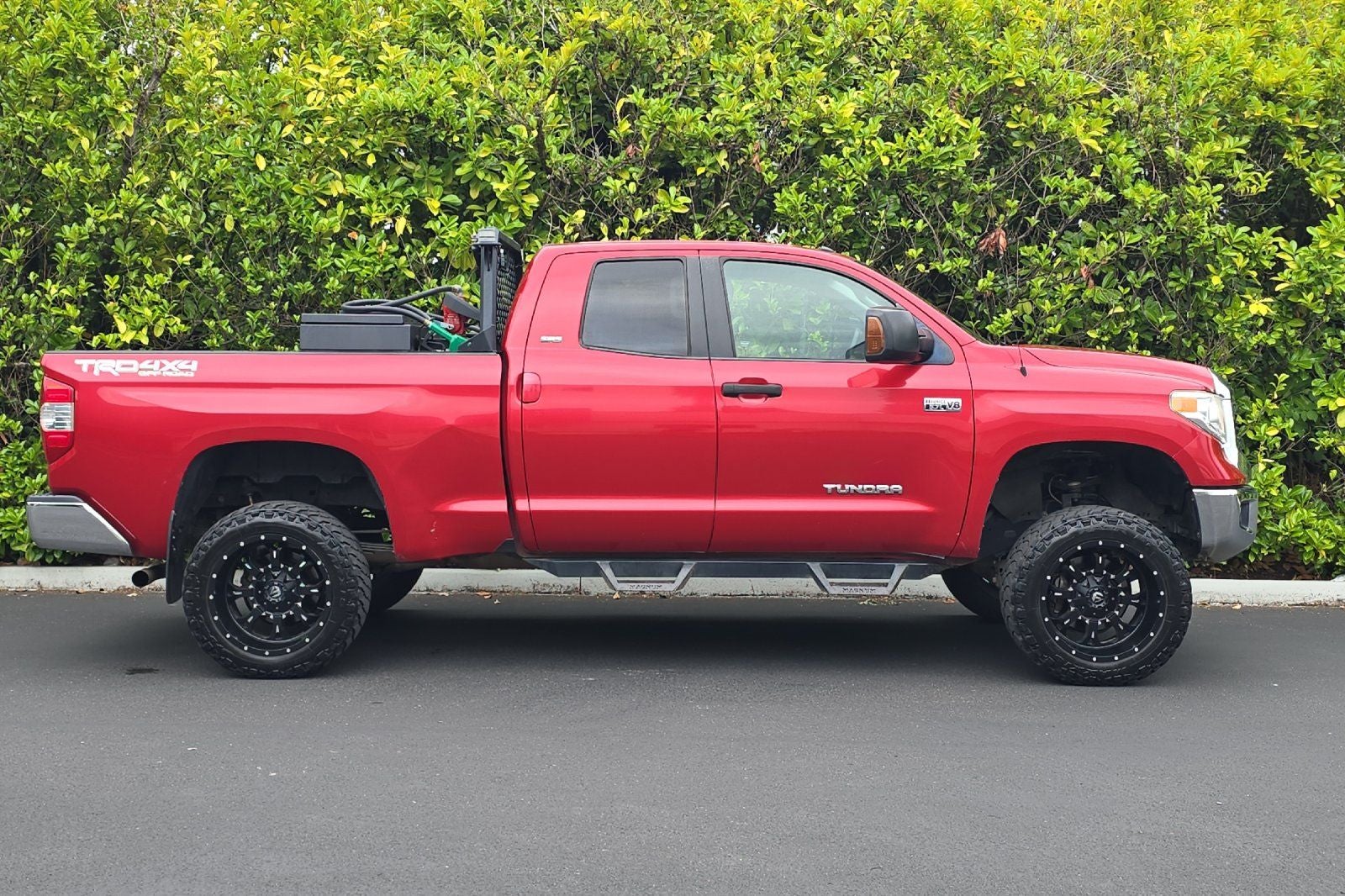 2017 Toyota Tundra SR5