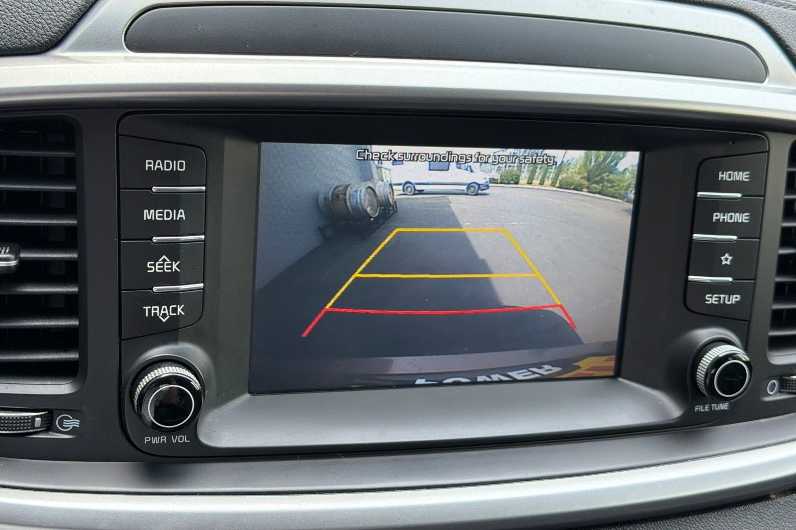 2019 Kia Sorento LX