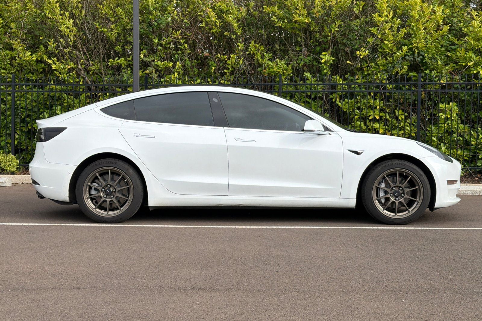 2019 Tesla Model 3 Mid Range