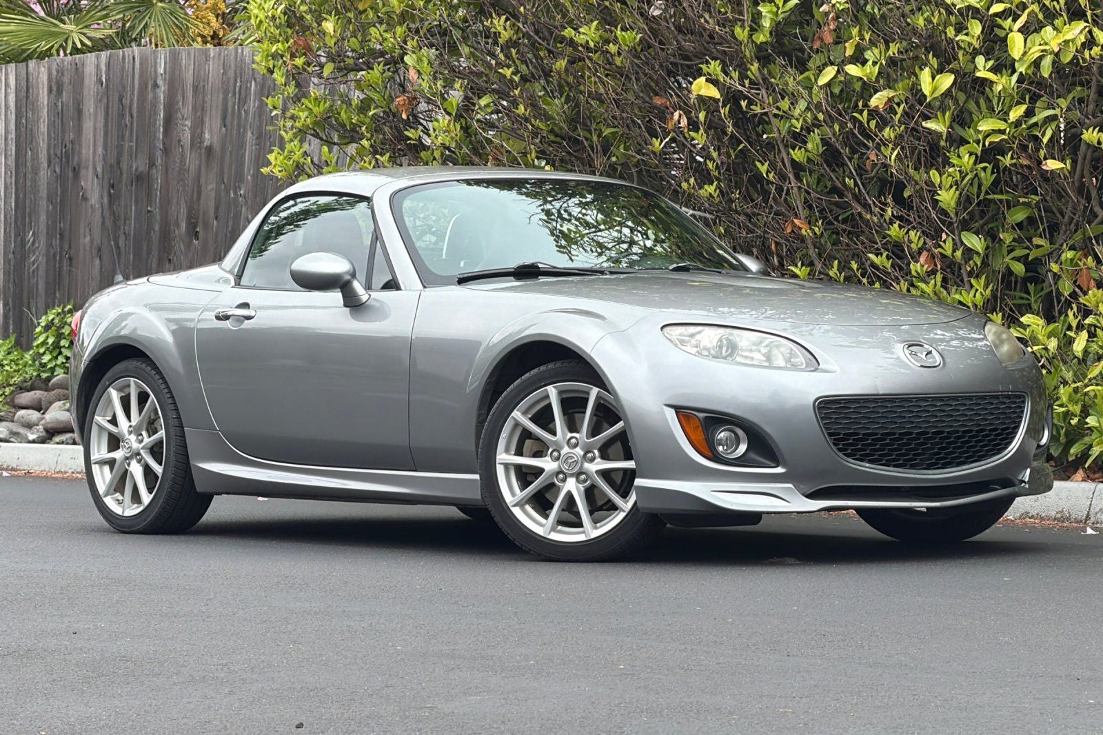 2010 Mazda Mazda Miata PRHT Grand Touring