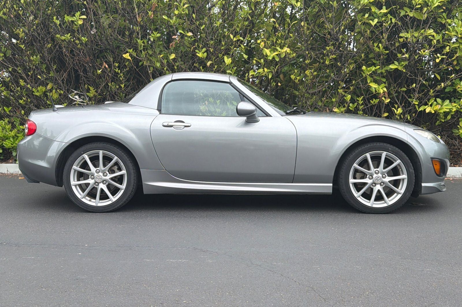 2010 Mazda Mazda Miata PRHT Grand Touring