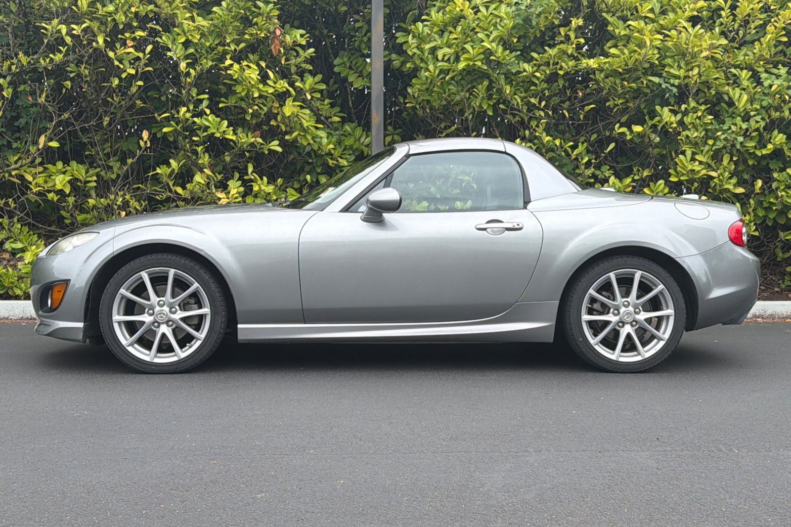 2010 Mazda Mazda Miata PRHT Grand Touring