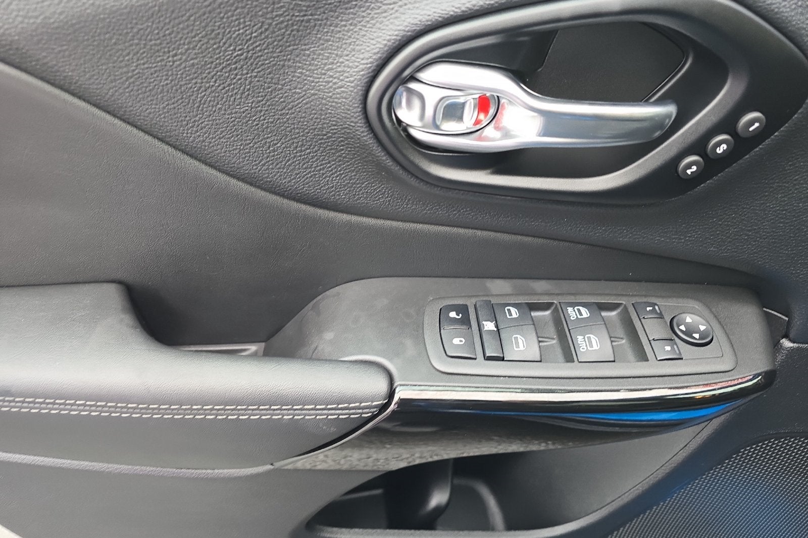 2023 Jeep Cherokee Altitude