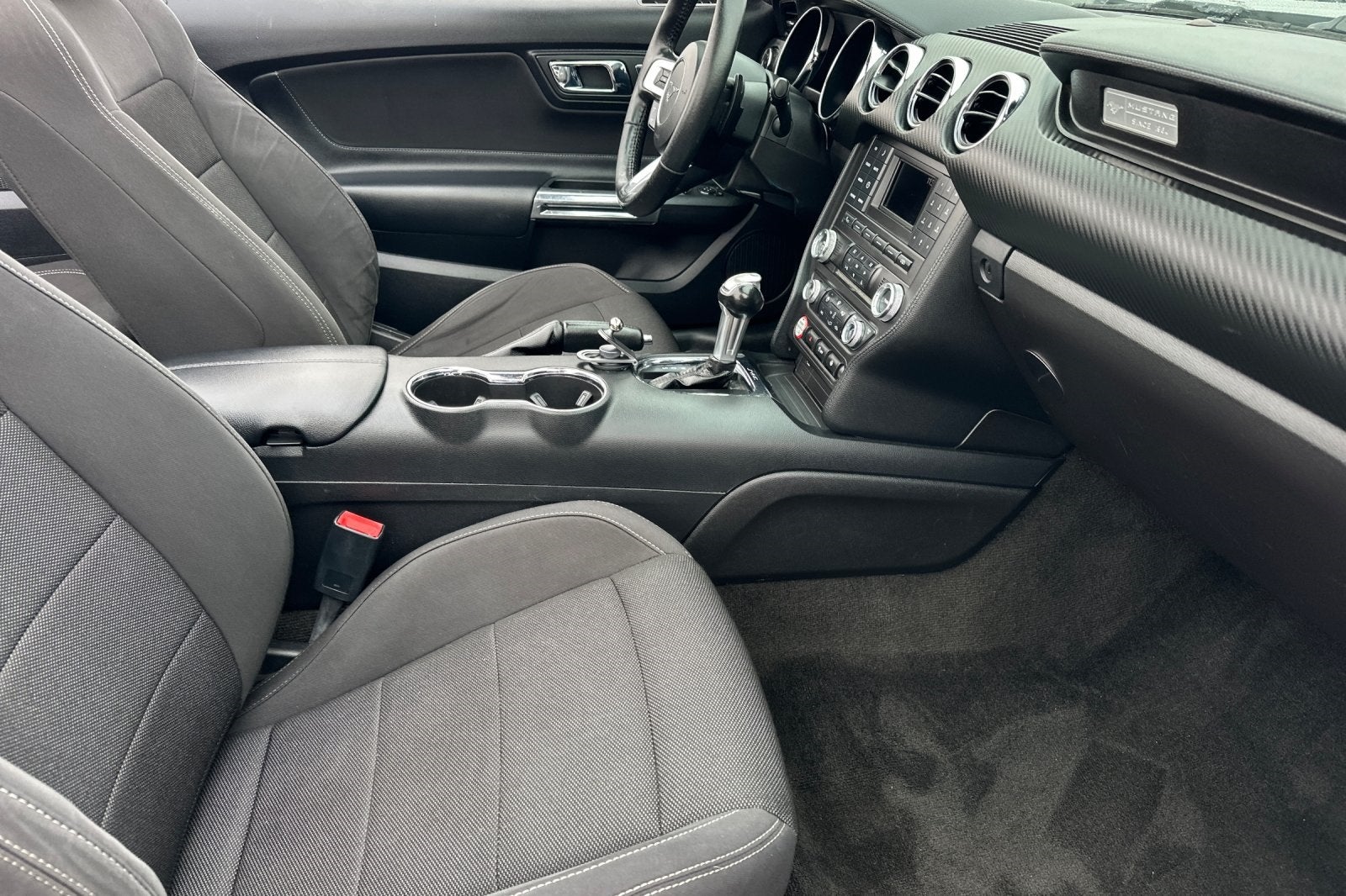 2017 Ford Mustang V6