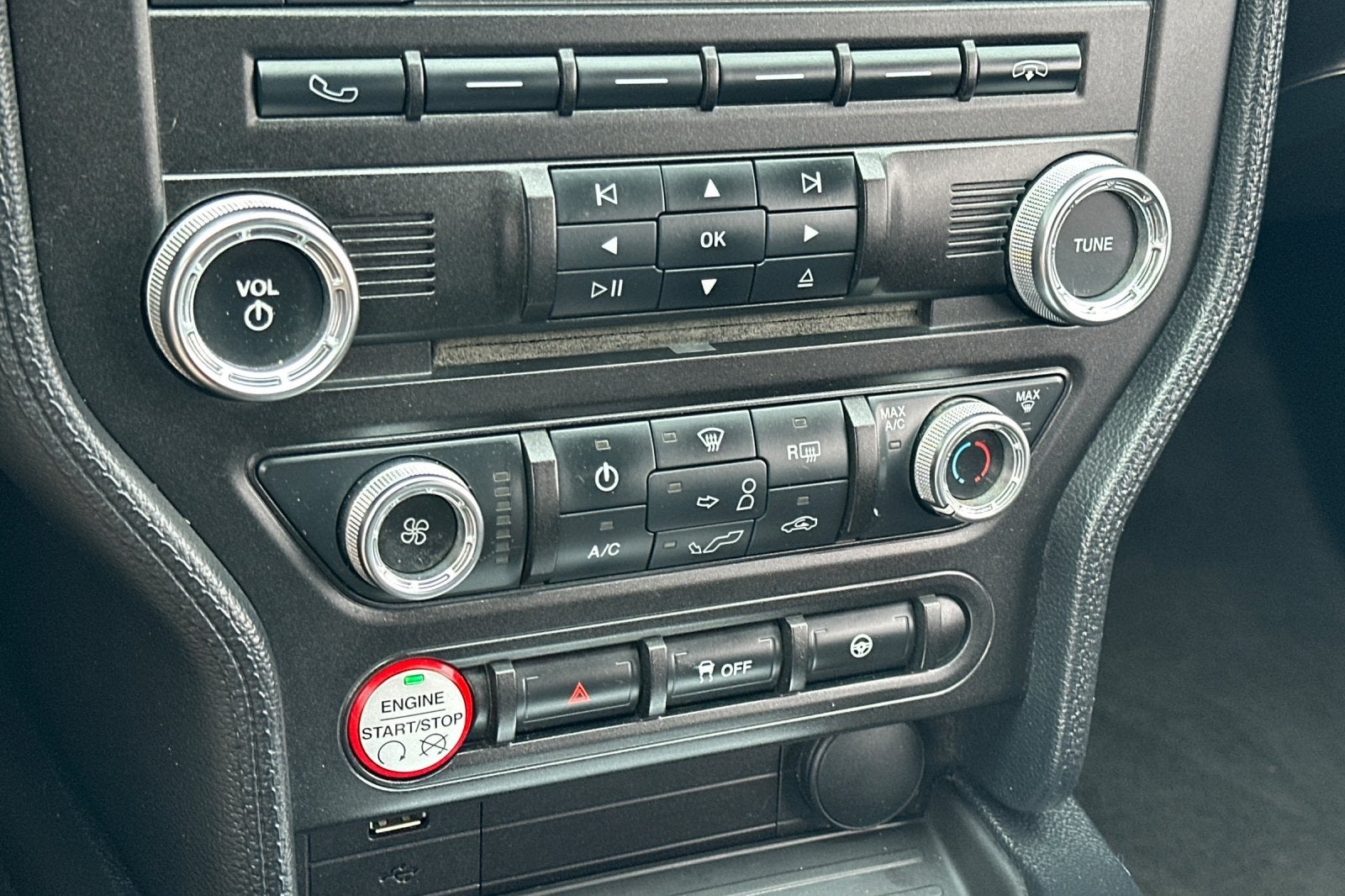 2017 Ford Mustang V6