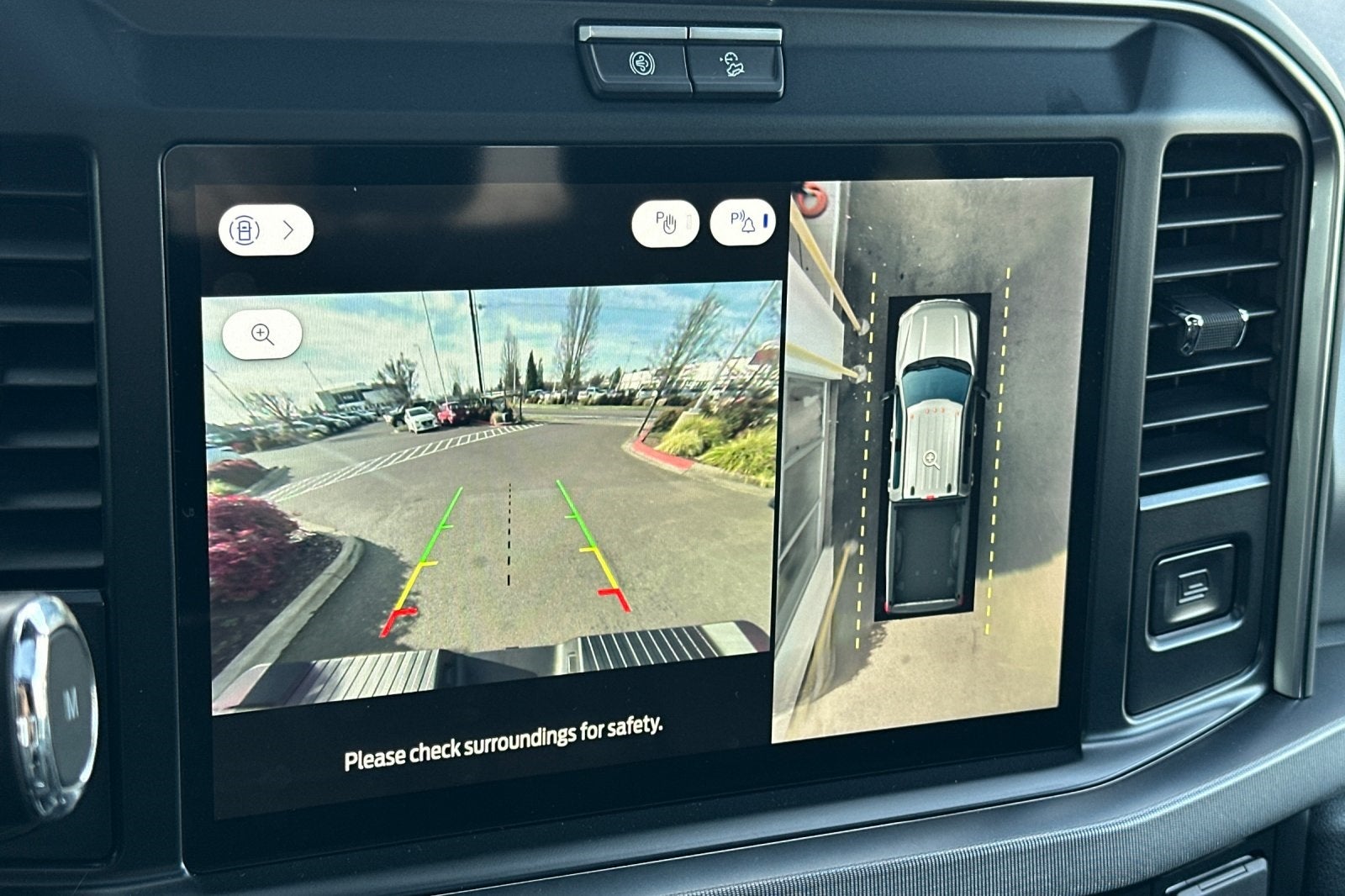 2025 Ford F-350SD Platinum