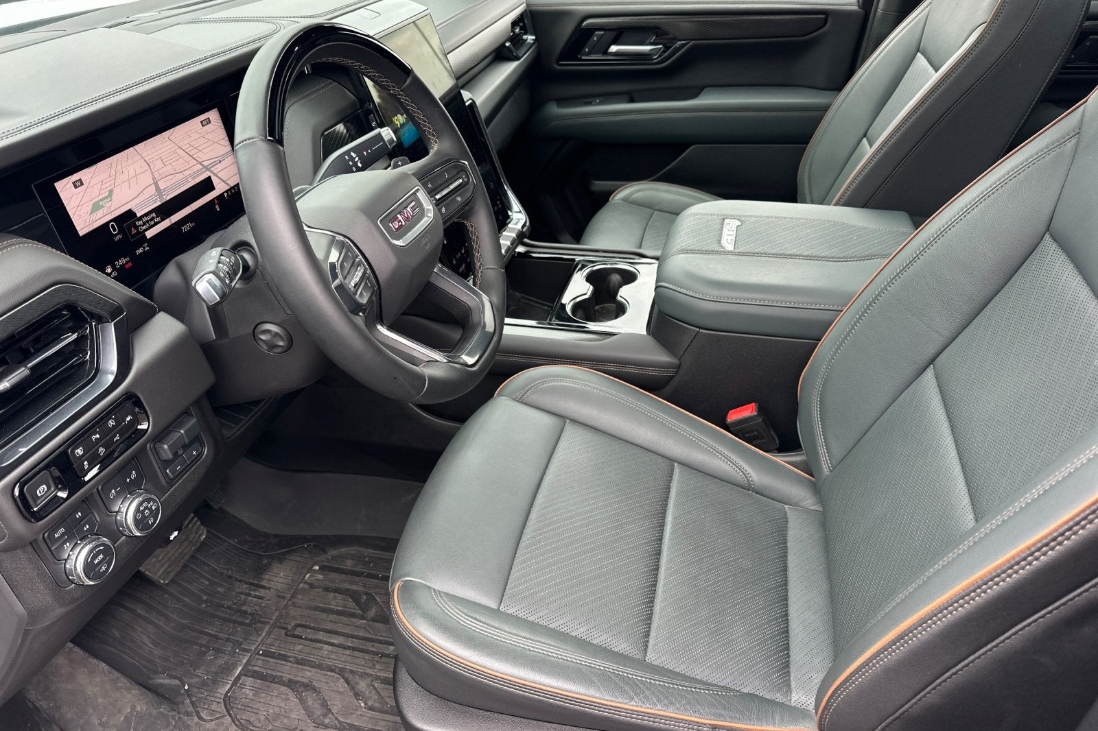 2025 GMC Yukon XL AT4