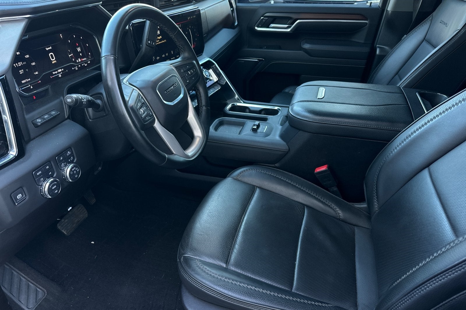 2025 GMC Sierra 2500HD Denali