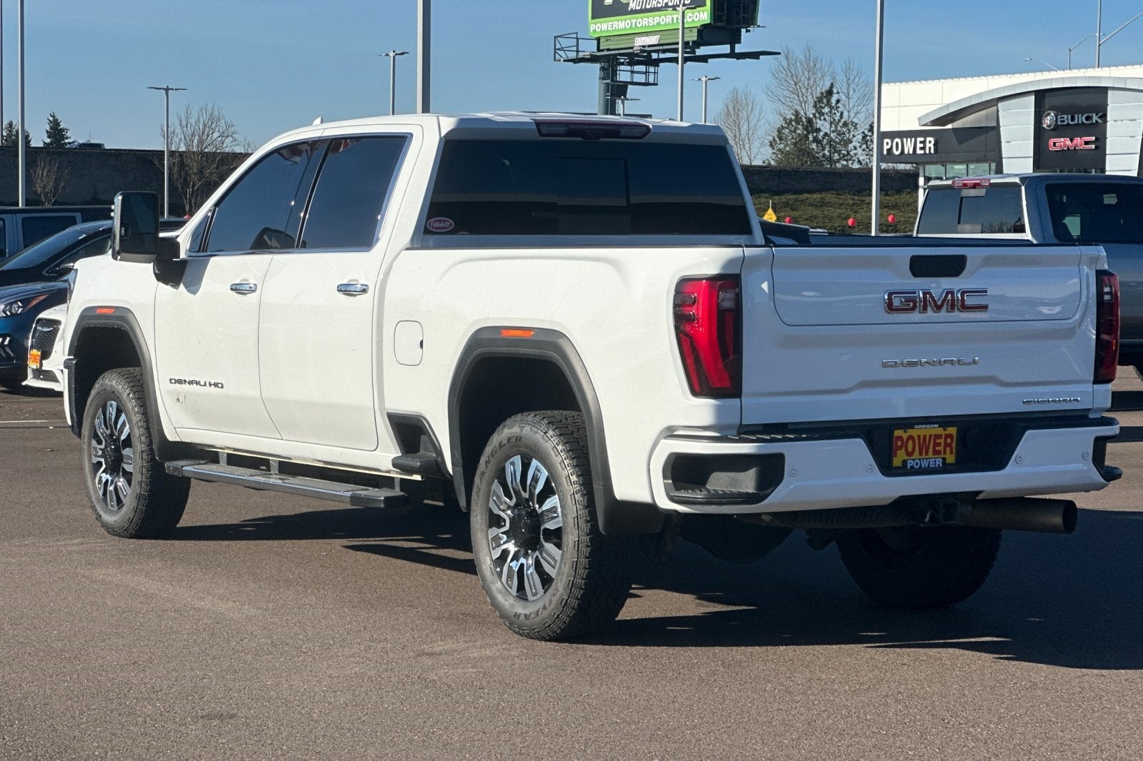 2025 GMC Sierra 2500HD Denali