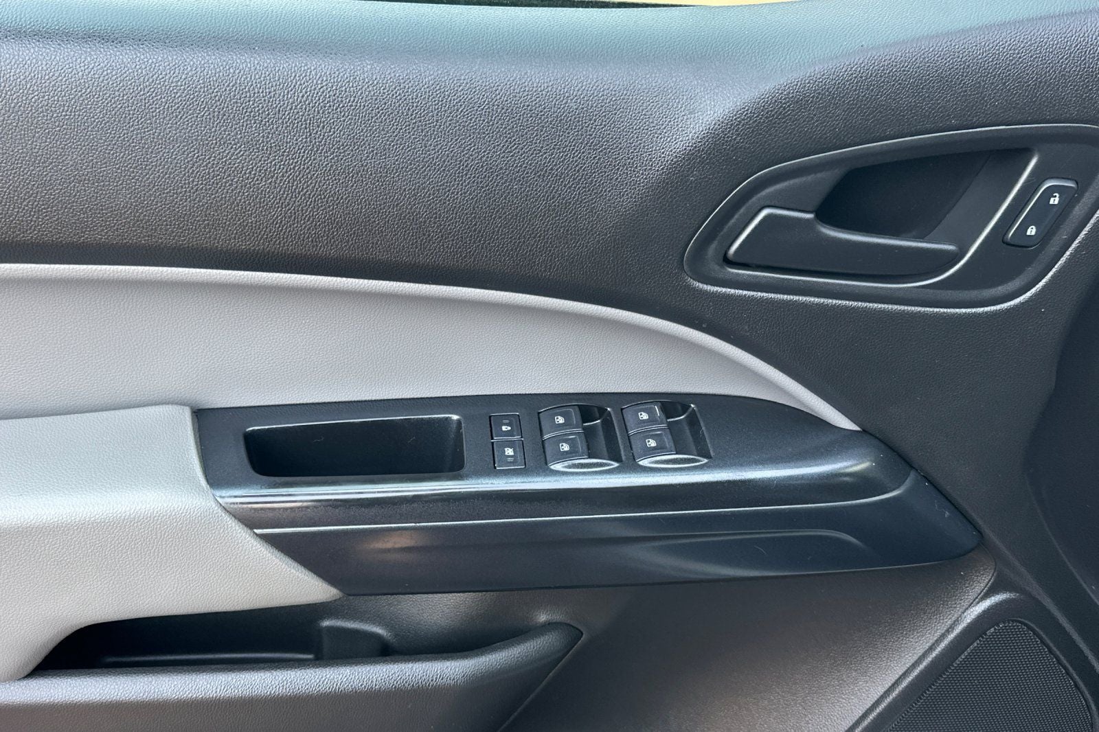 2016 GMC Canyon Base