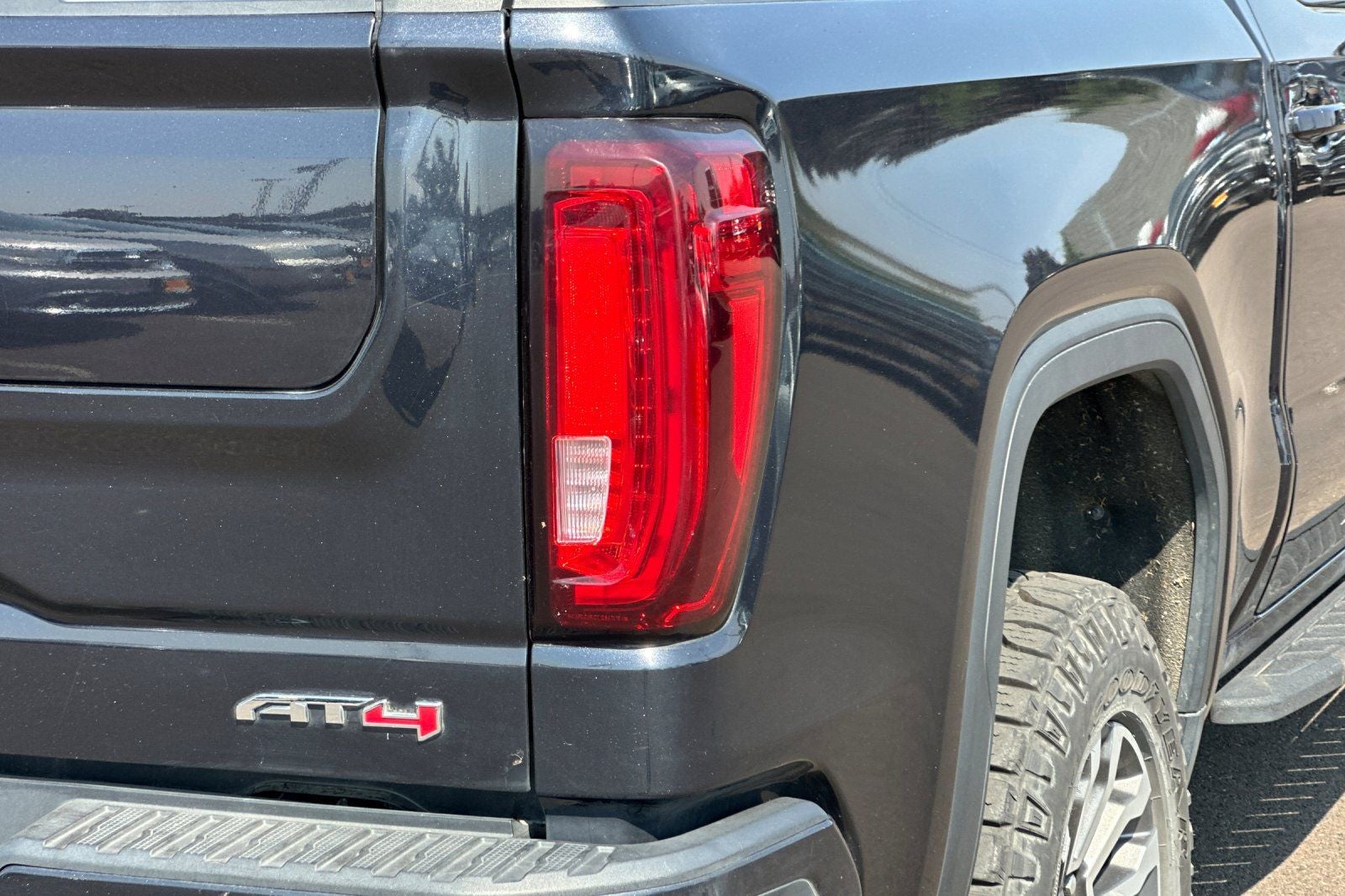 2022 GMC Sierra 1500 AT4