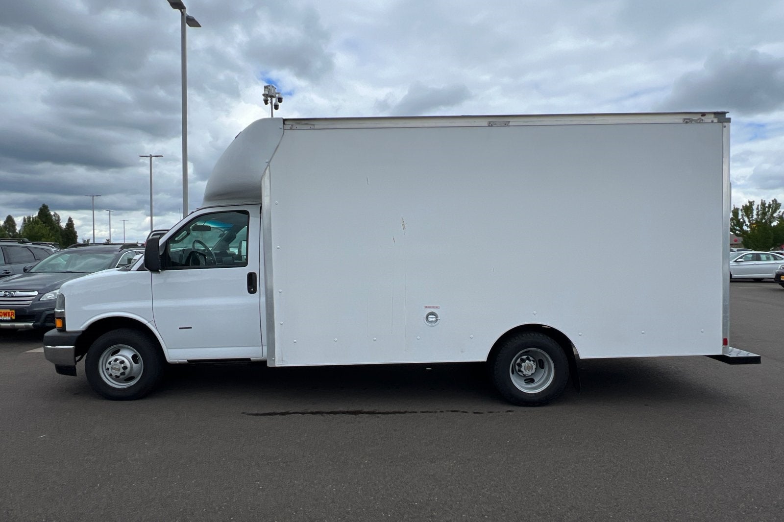 2019 Chevrolet Express 3500 Work Van Cutaway