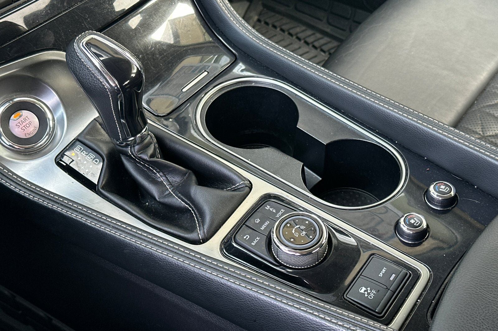 2023 Nissan Maxima Platinum