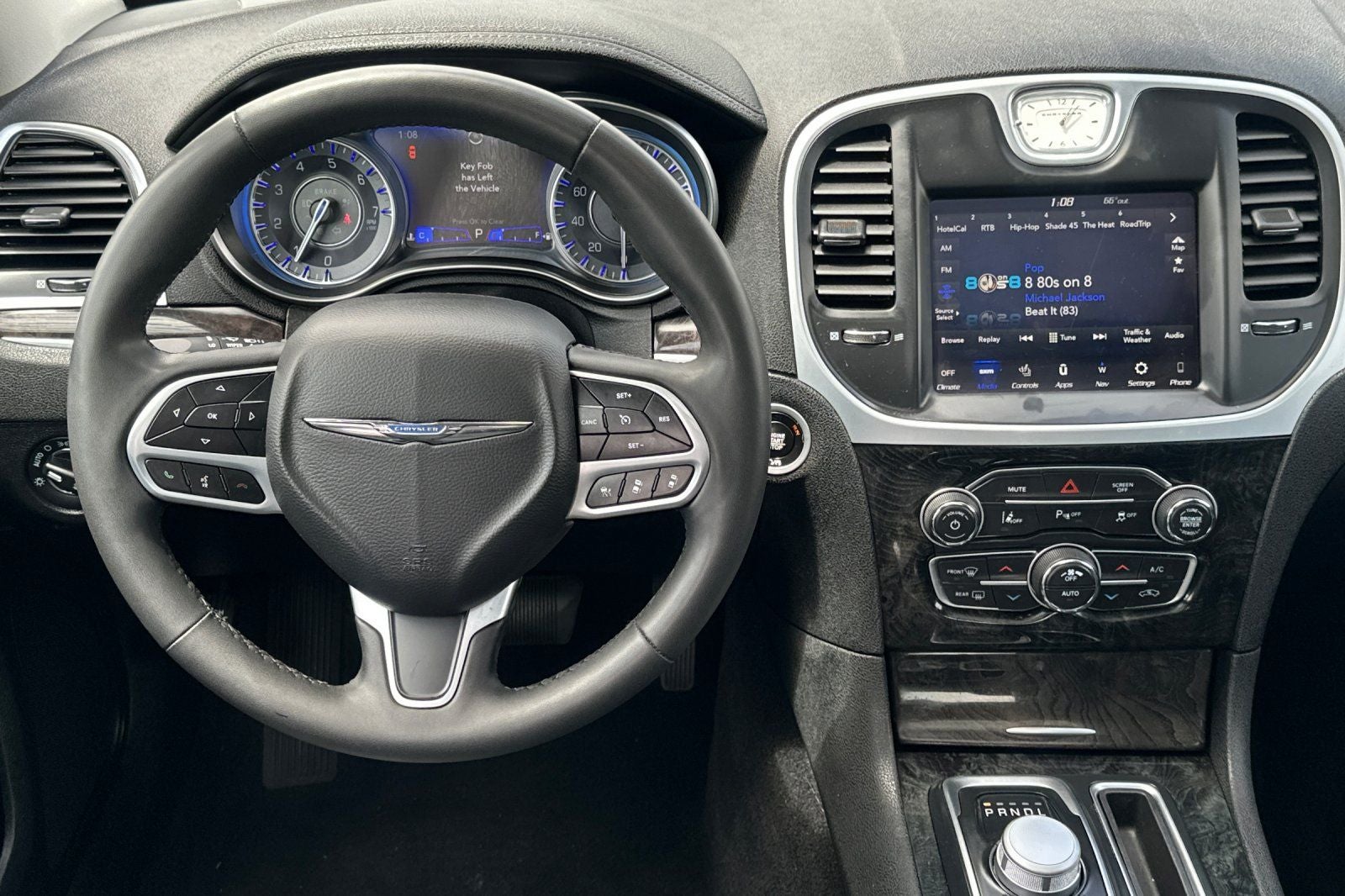 2022 Chrysler 300 Touring