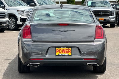 2022 Chrysler 300 Touring