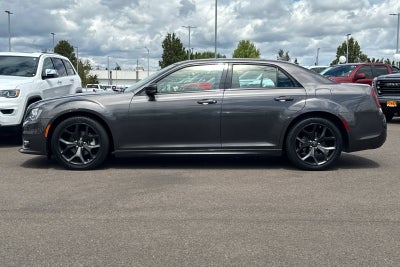 2022 Chrysler 300 Touring
