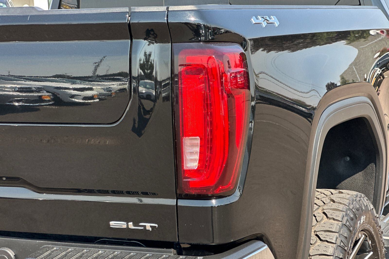 2019 GMC Sierra 1500 SLT