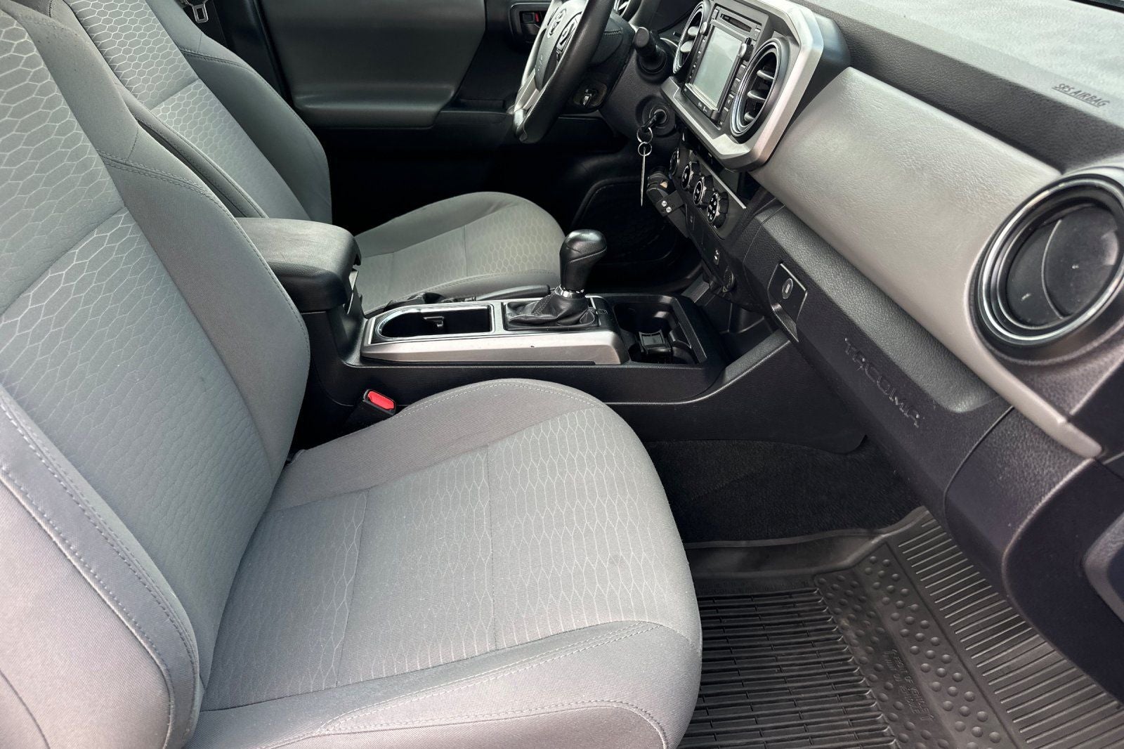 2017 Toyota Tacoma SR5 V6