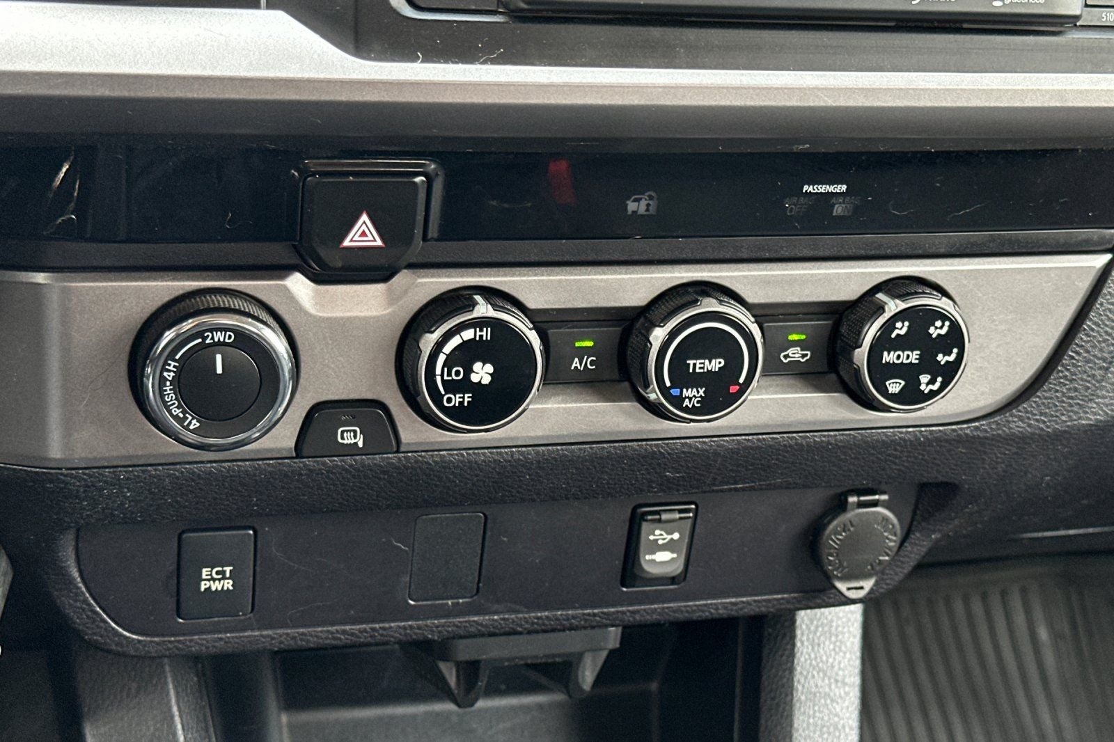 2017 Toyota Tacoma SR5 V6