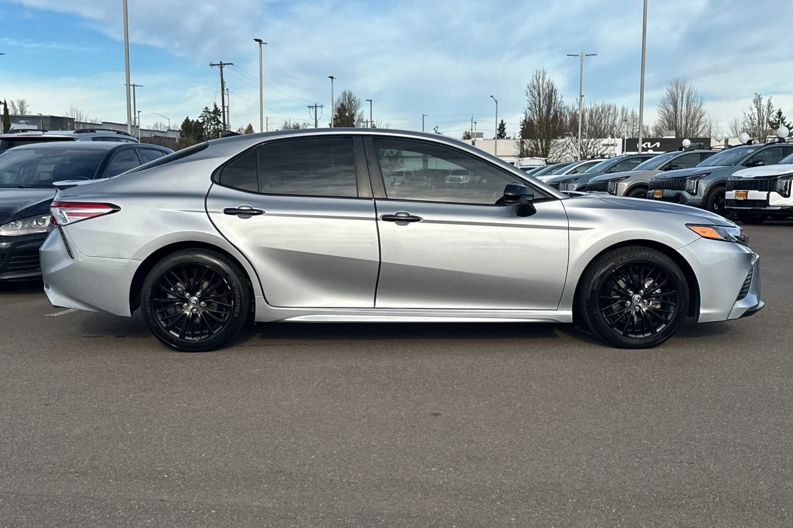 2020 Toyota Camry SE