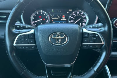 2022 Toyota Highlander Limited